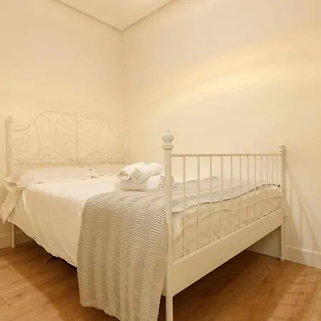 Vivienda Turistica Estilosa En La Zona Vieja