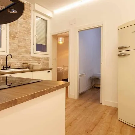 Vivienda Turistica Estilosa En La Zona Vieja Lejlighed *